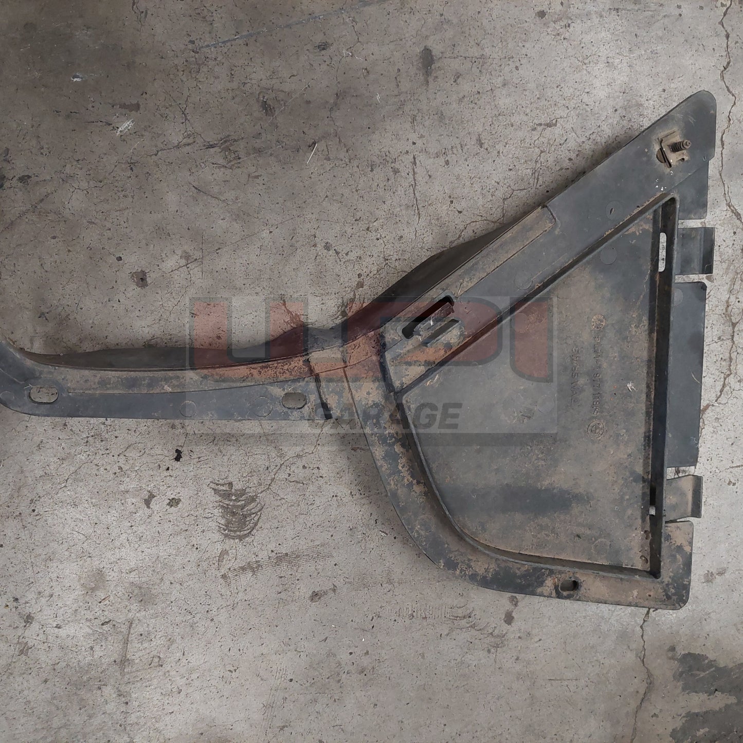 BMW E36 Front bumper support Right 51711977118
