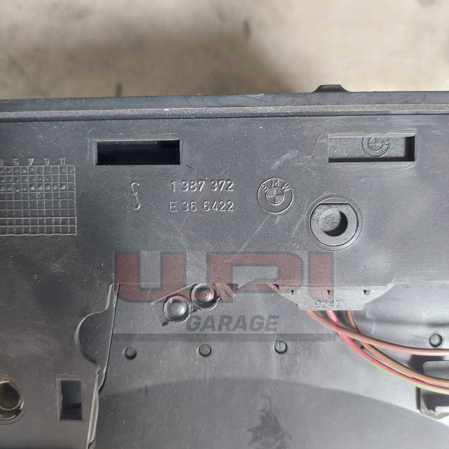 BMW E36 Centre air vent ( analogue climate control) 64221387372