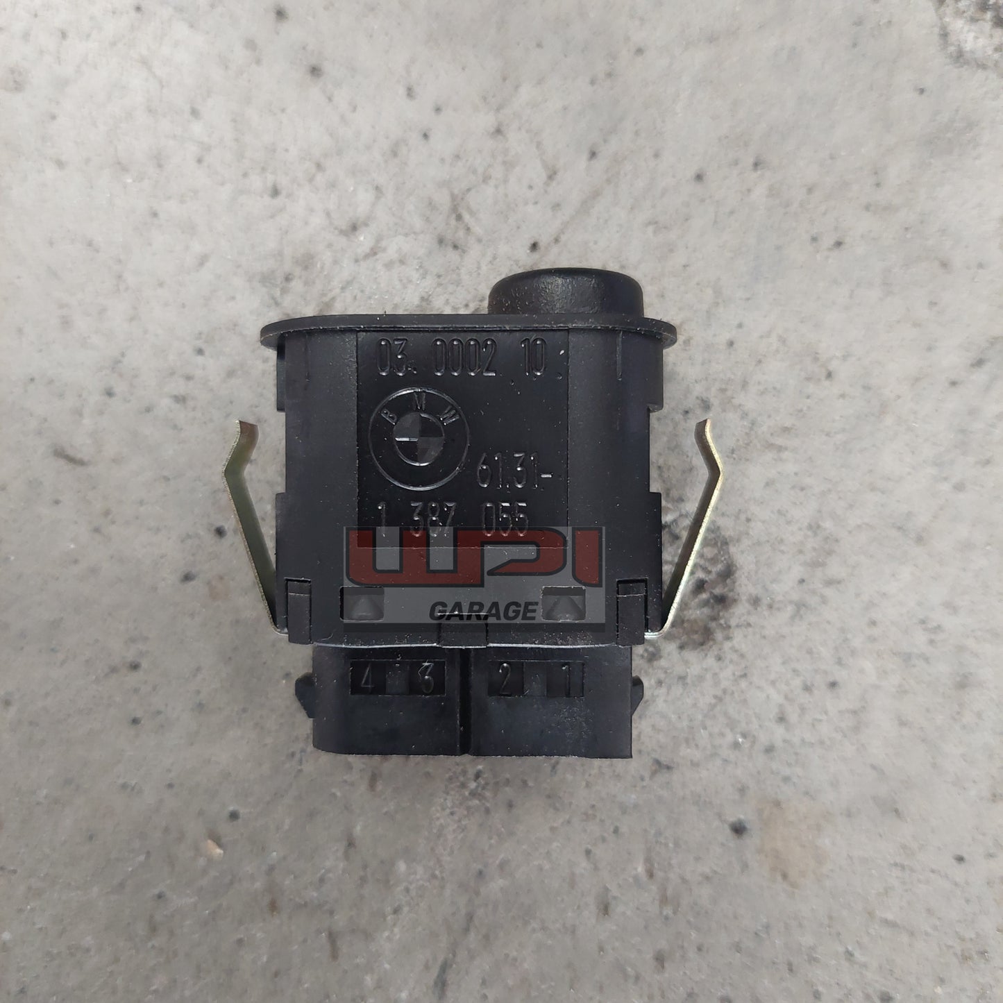 BMW E36 Fog light switch  61311387055