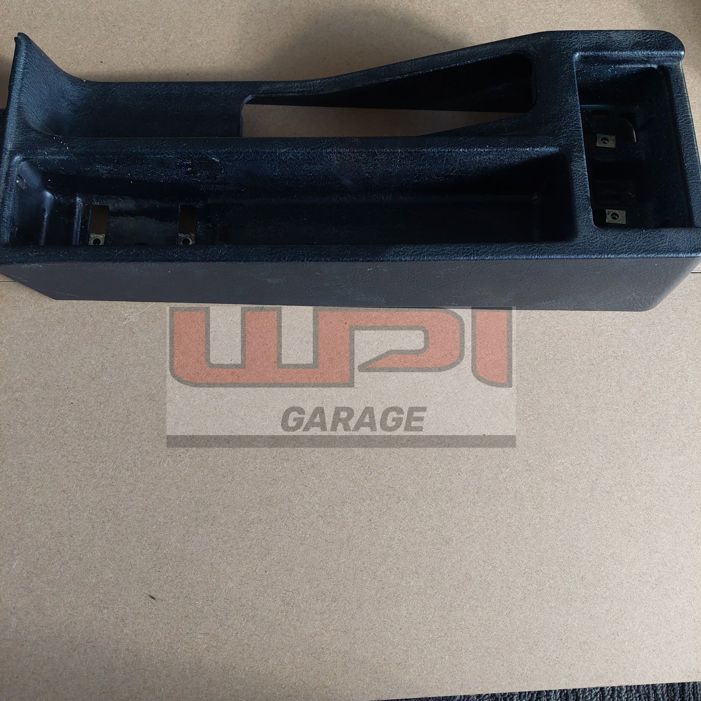 BMW E36  centre console (black) 511681626619