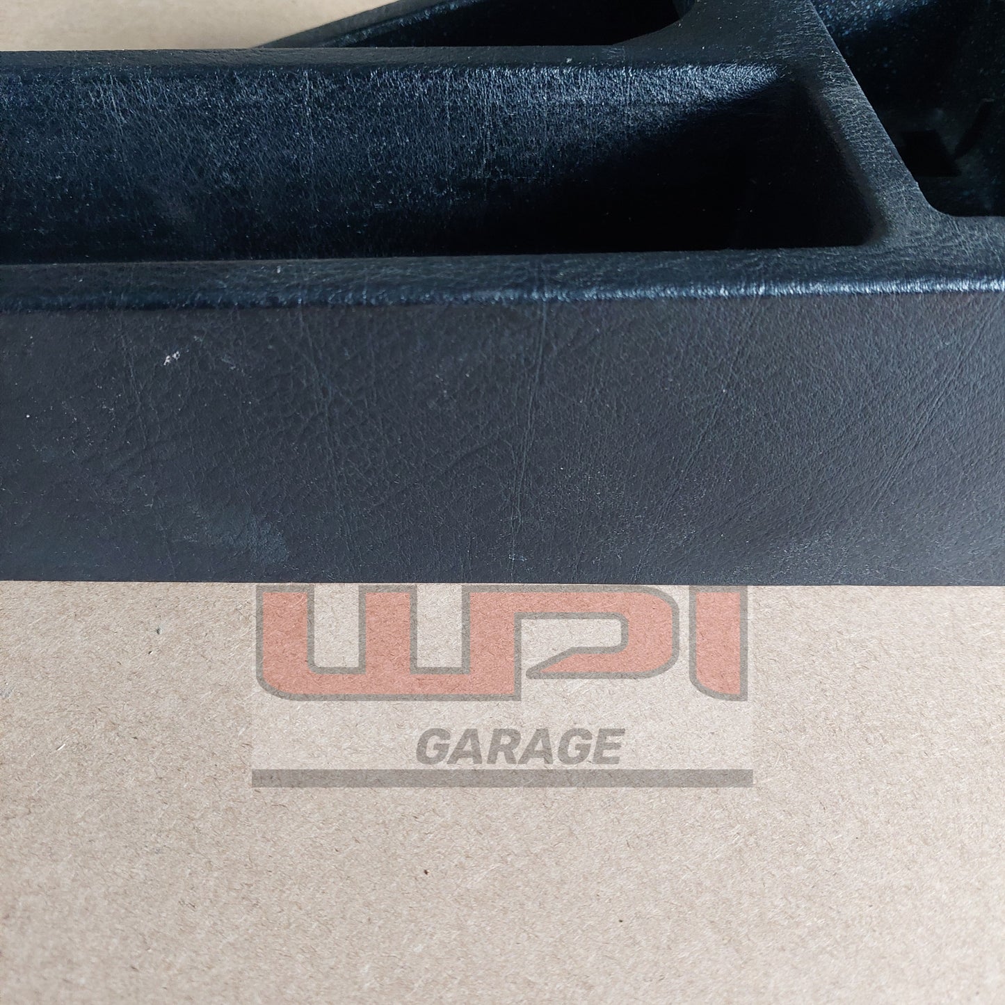 BMW E36  centre console (black) 511681626619