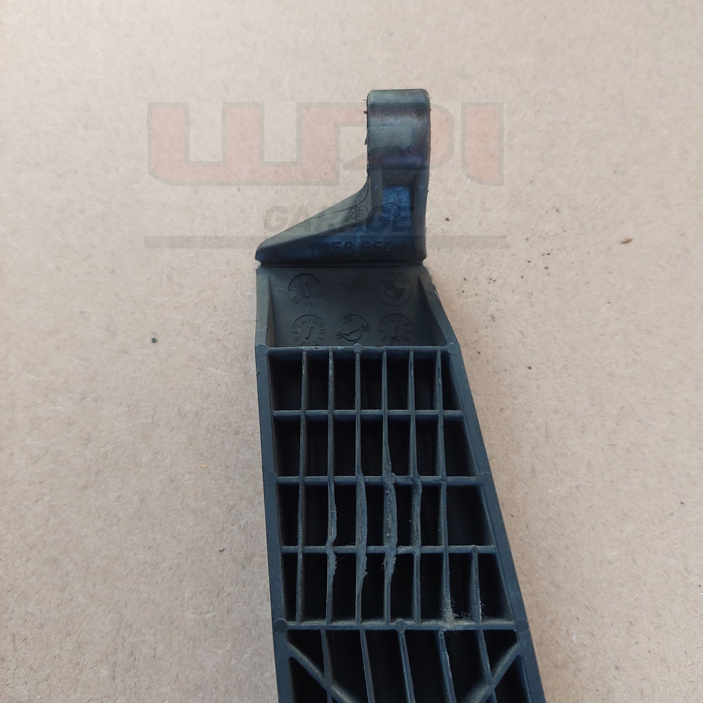 BMW E36 accelerator pedal  11586601