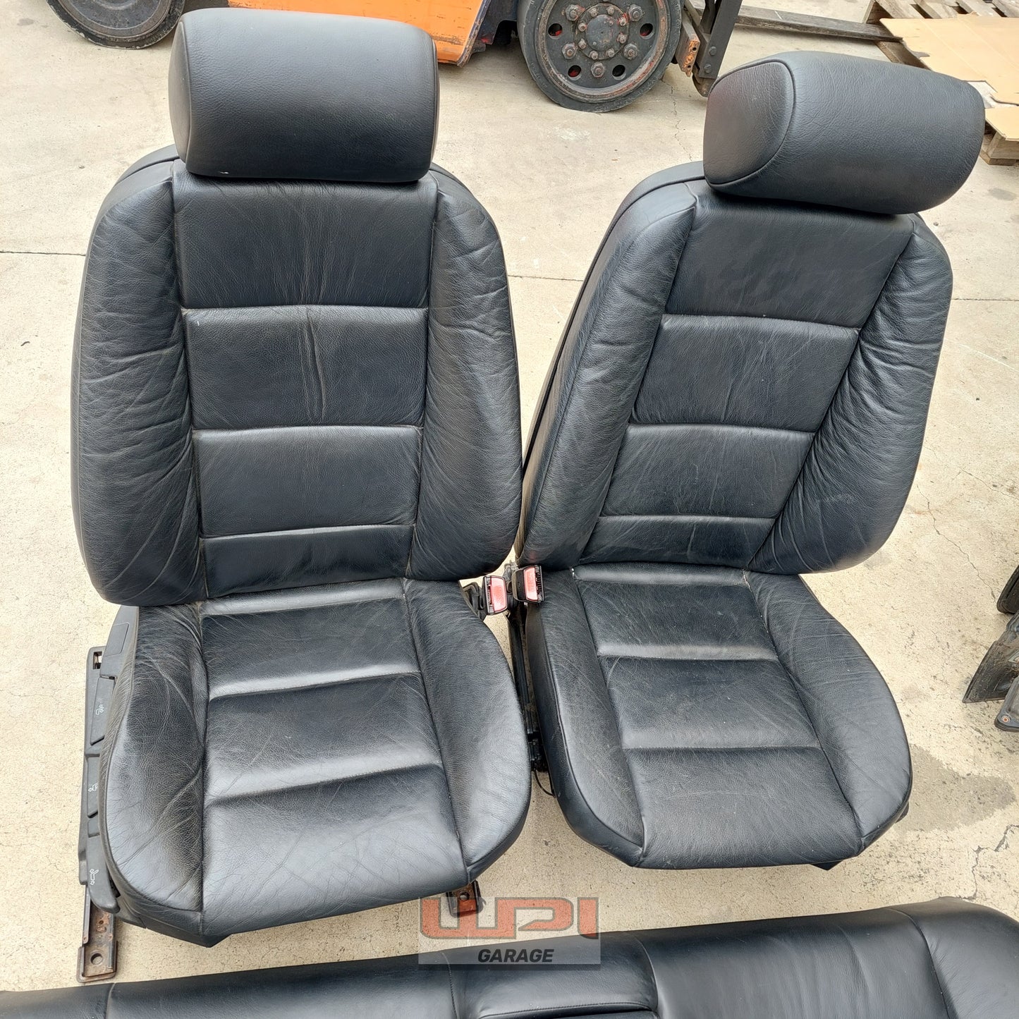 BMW E36 Sedan leather interior (black)